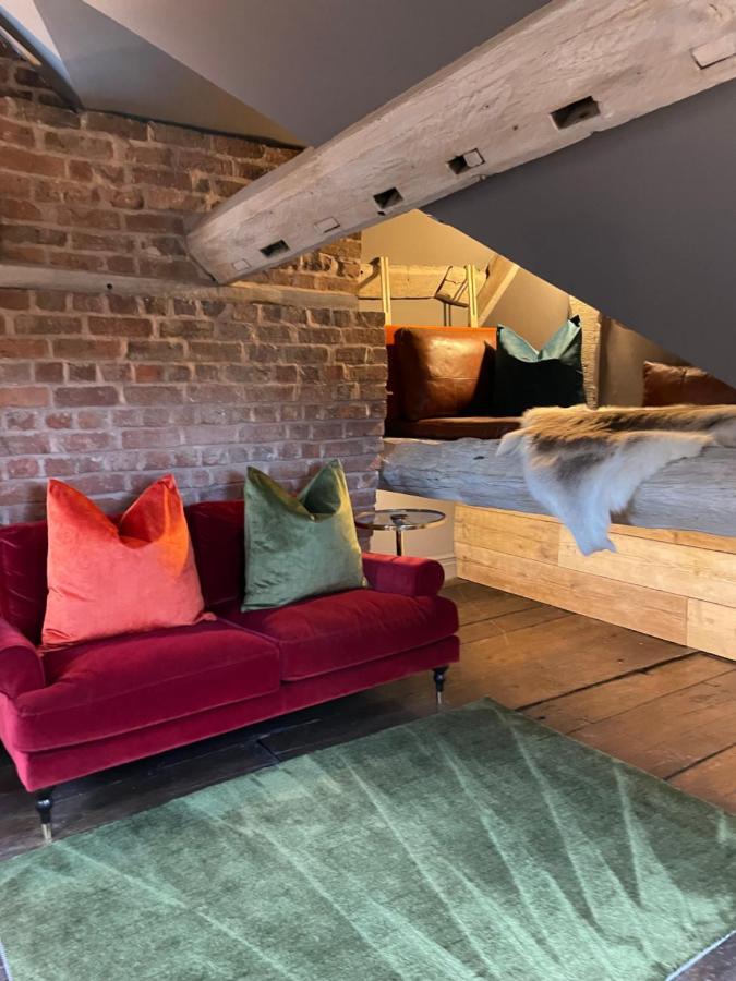 The Cocktail Lounge At Cheshire Boutique Bathhouse Apartment Нантуич Екстериор снимка