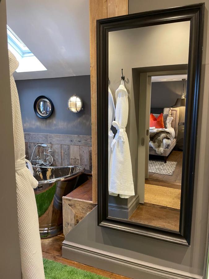 The Cocktail Lounge At Cheshire Boutique Bathhouse Apartment Нантуич Екстериор снимка