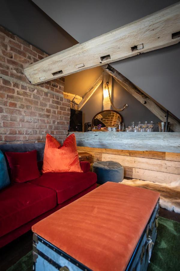The Cocktail Lounge At Cheshire Boutique Bathhouse Apartment Нантуич Екстериор снимка